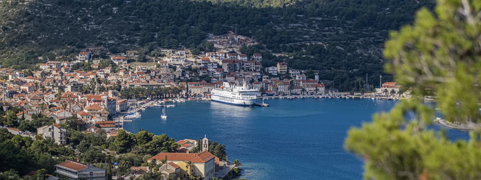 Official Jadrolinija ferry in the Split area harbour used as the featured image for a Split to Hvar and Solta ferry update